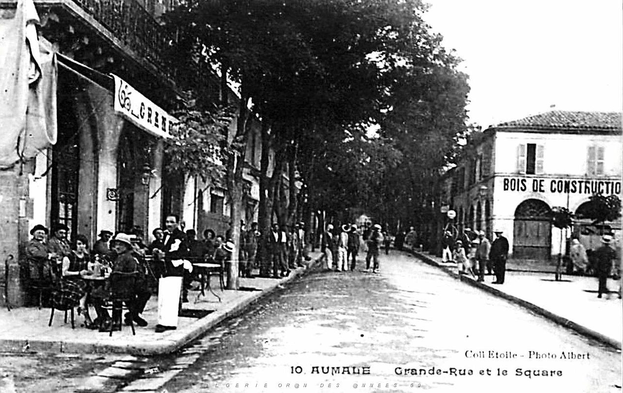 854- Aumale - La Grande-rue.jpg